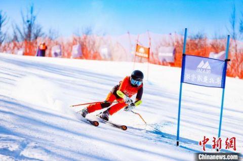 021-2022中国青少年滑雪大奖赛，在沈阳东北亚国际滑雪场落下帷幕"